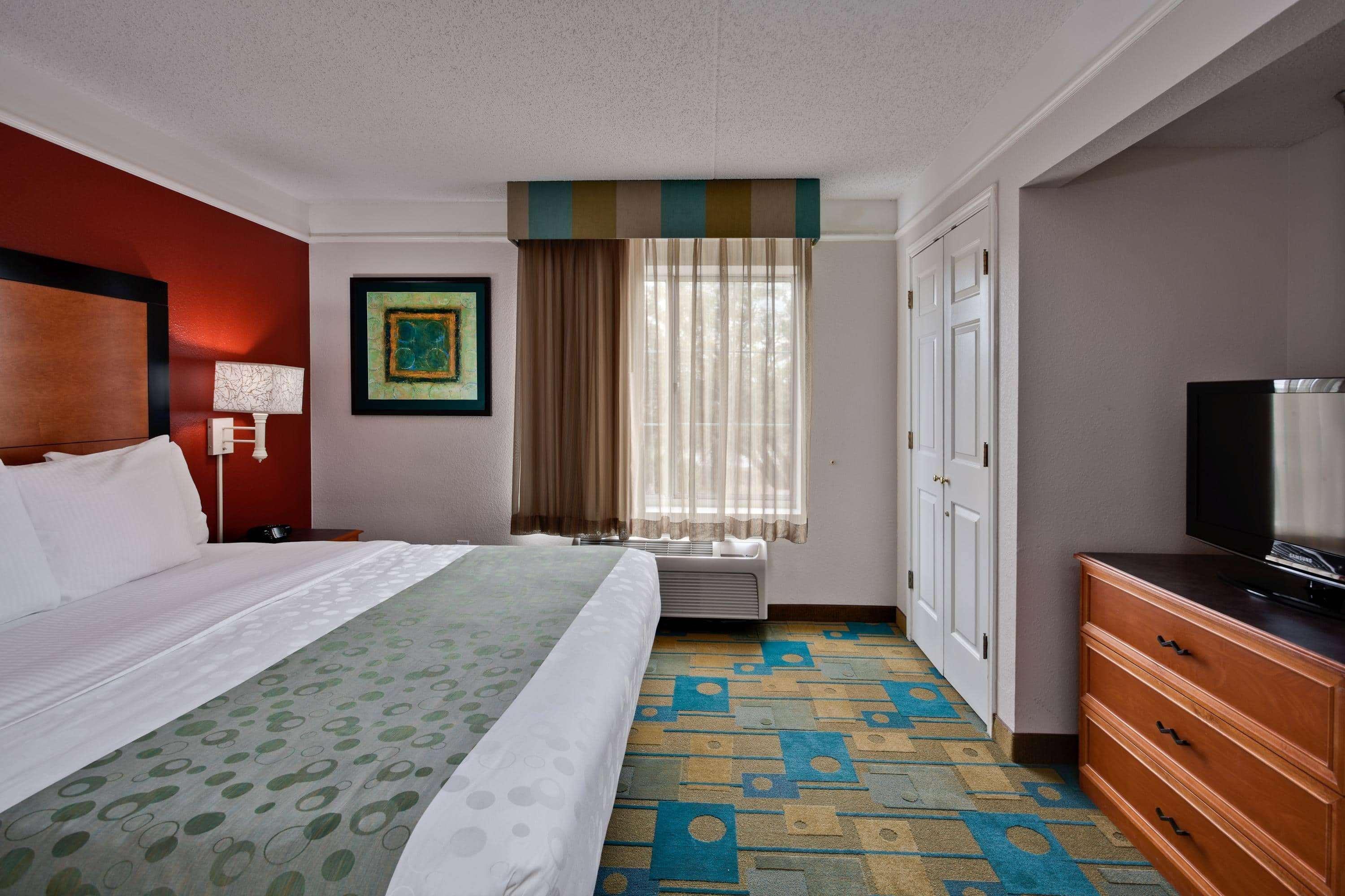 La Quinta By Wyndham Usf Hotel Tampa Exterior photo
