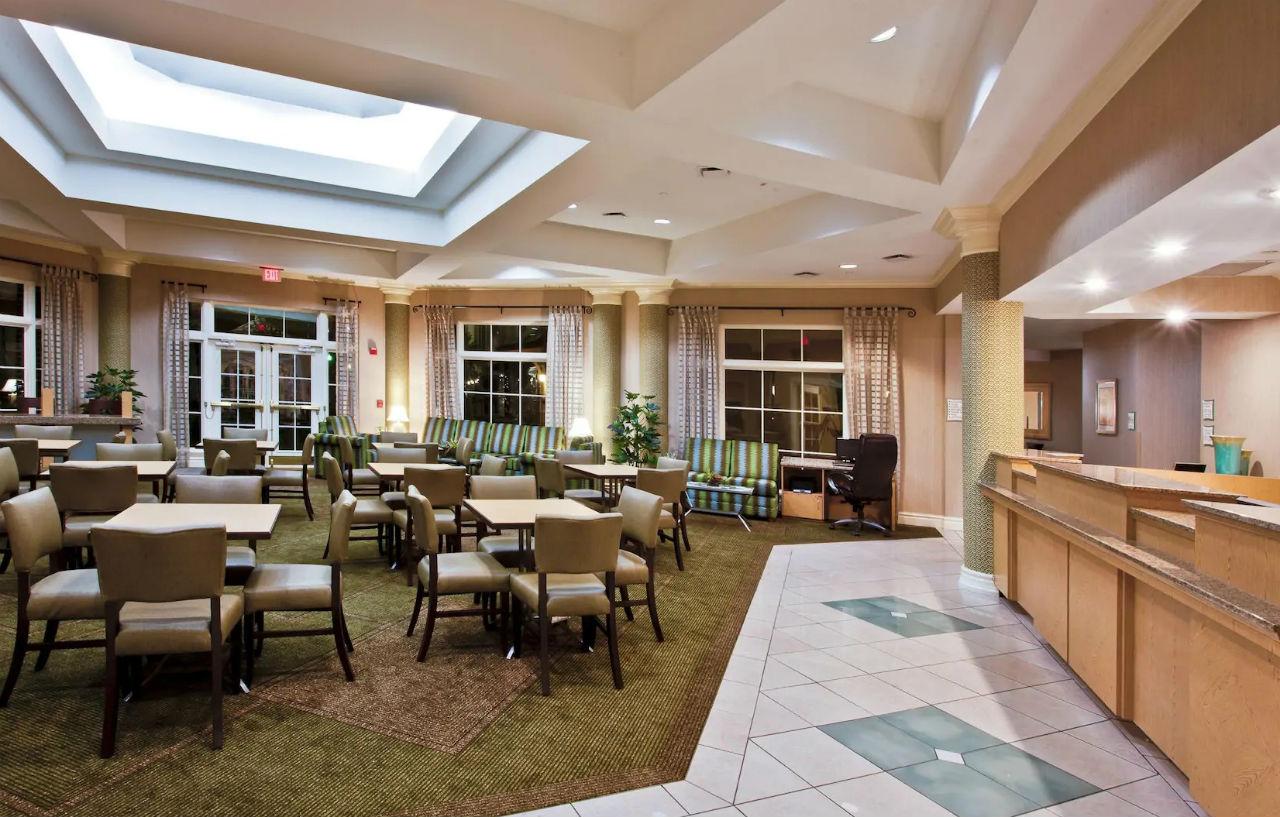 La Quinta By Wyndham Usf Hotel Tampa Exterior photo